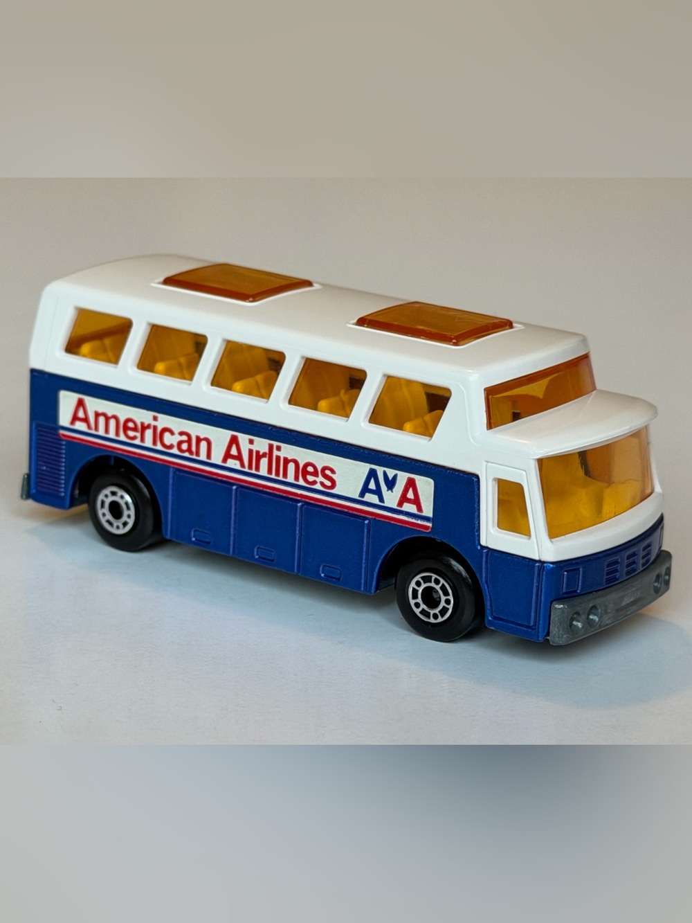 Vintage Matchbox Superfast No 65 Airport Coach Bus American Airlines 1977 Lesney